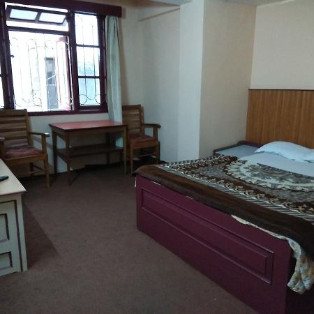 Hotel Mansarovar Дарджилинг Екстериор снимка