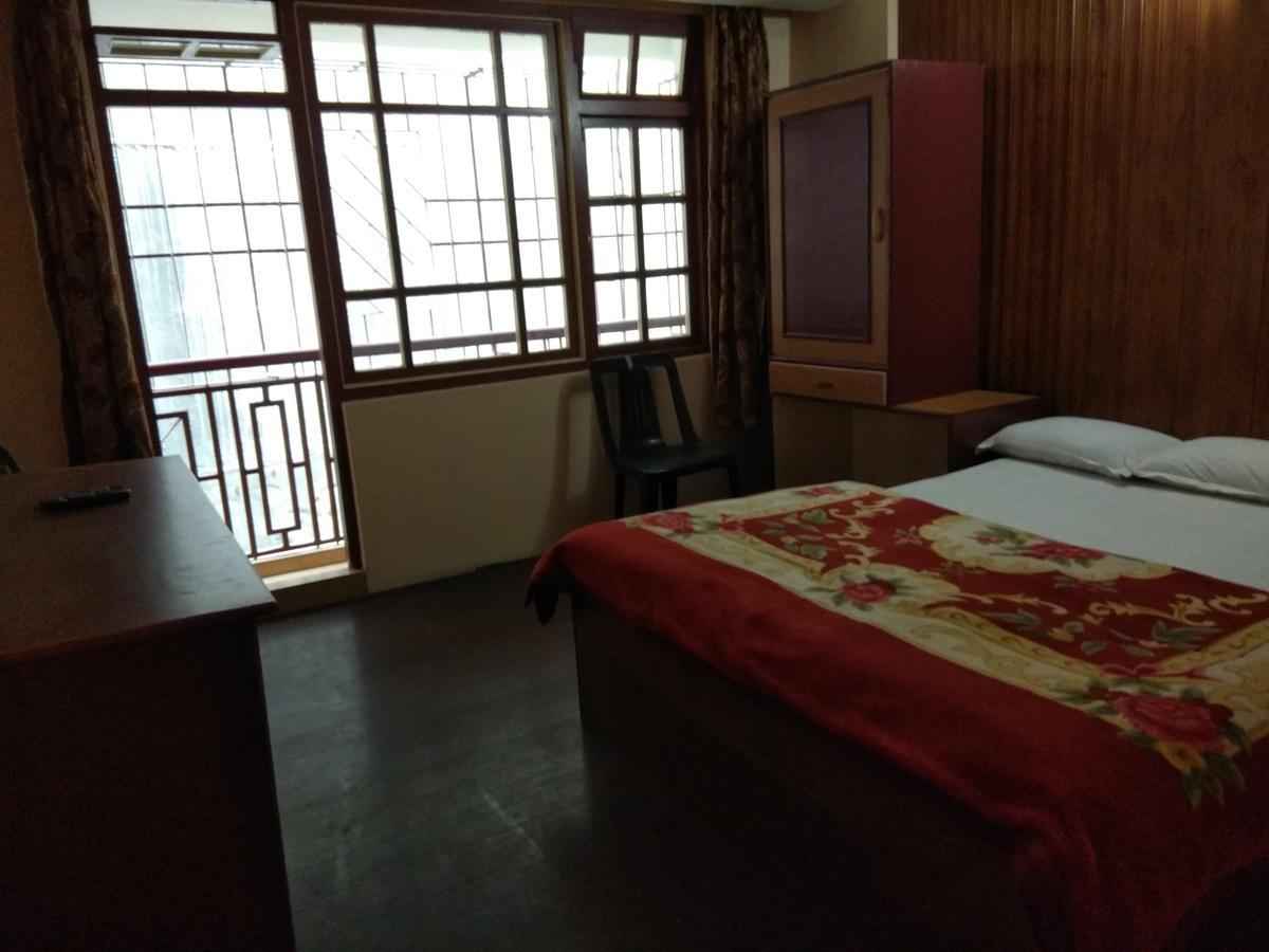 Hotel Mansarovar Дарджилинг Екстериор снимка