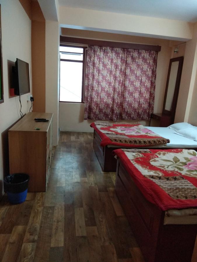 Hotel Mansarovar Дарджилинг Екстериор снимка